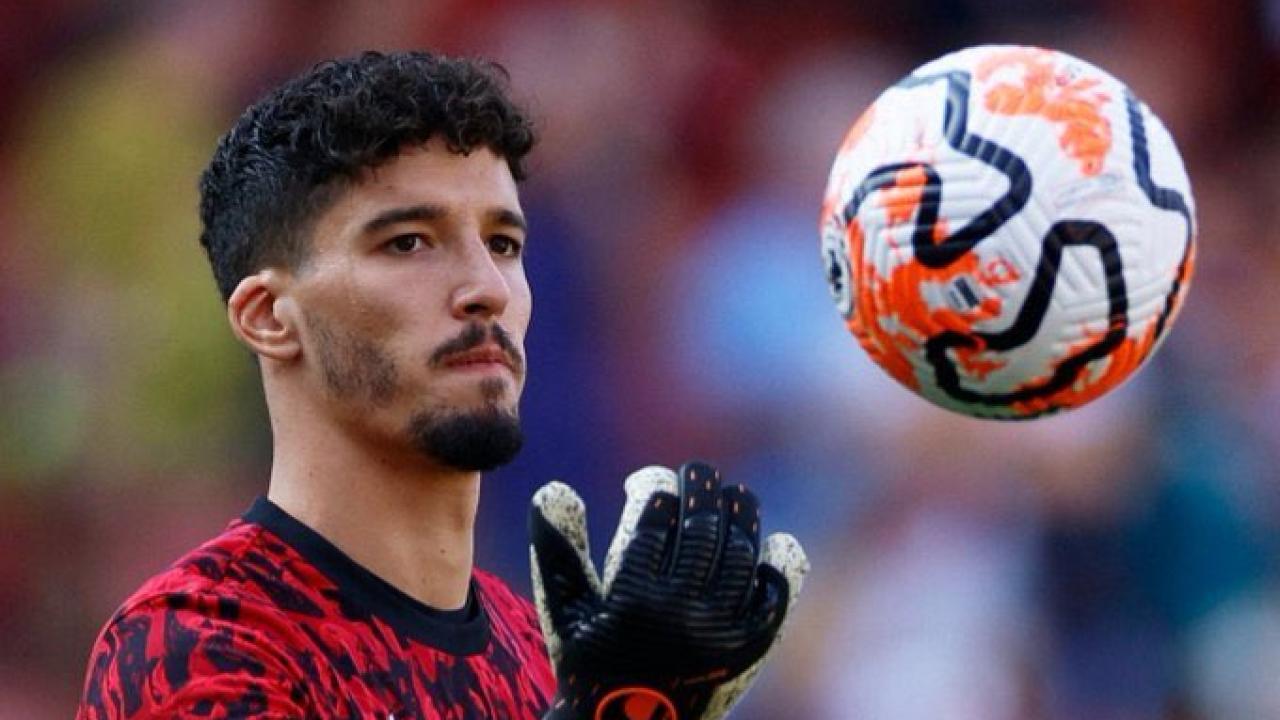 Altay Bayındır Süper Lig’e Dönüyor! Beşiktaş Transferde Sona Yaklaştı