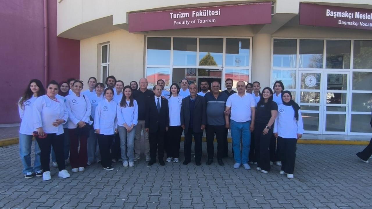 Altı Nokta Körler Derneği Işığında Karanlıkta Gastronomi Deneyimi