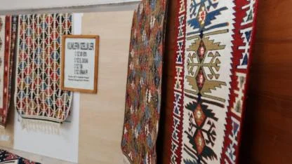 Anadolu’nun İlmek İlmek Dokunan Kültür Mirası Bayat Kilimleri