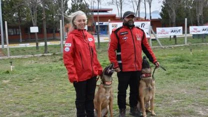 Arama Kurtarma Köpeği Eğitmenlerini Dünya Şampiyonası Heyecanı Sardı