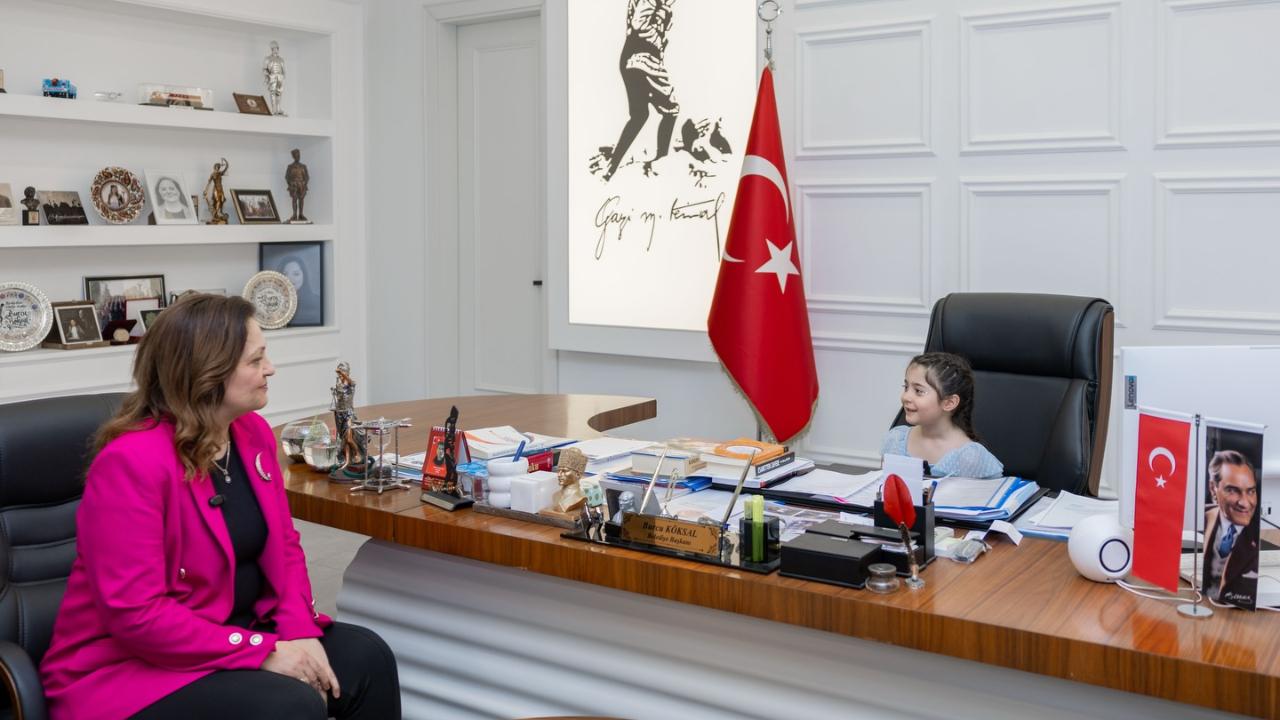 Başkan Köksal Makamını Küçük Başkana Devretti