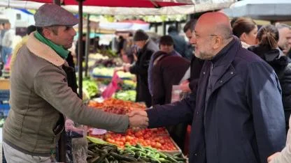 Başkan Şahin Eşrefpaşa Mahallesi’nin Taleplerini Yerinde Dinledi