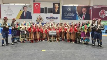 Belediye Yüntaş Spor Kulübü Halk Oyunları Şampiyonası'na Damga Vurdu