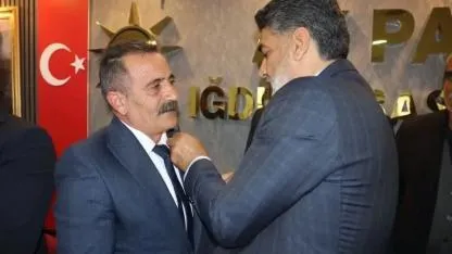 DEM Partili Meclis Üyesi Ahmet Özdemir AK Parti’ye Katıldı