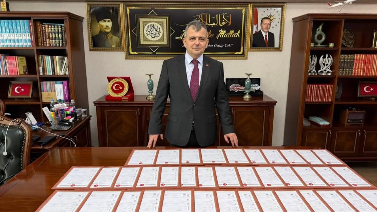 Emirdağ Belediyesinden Geleceğe Yatırım: 38 İş Yerinin Tapusu Alındı