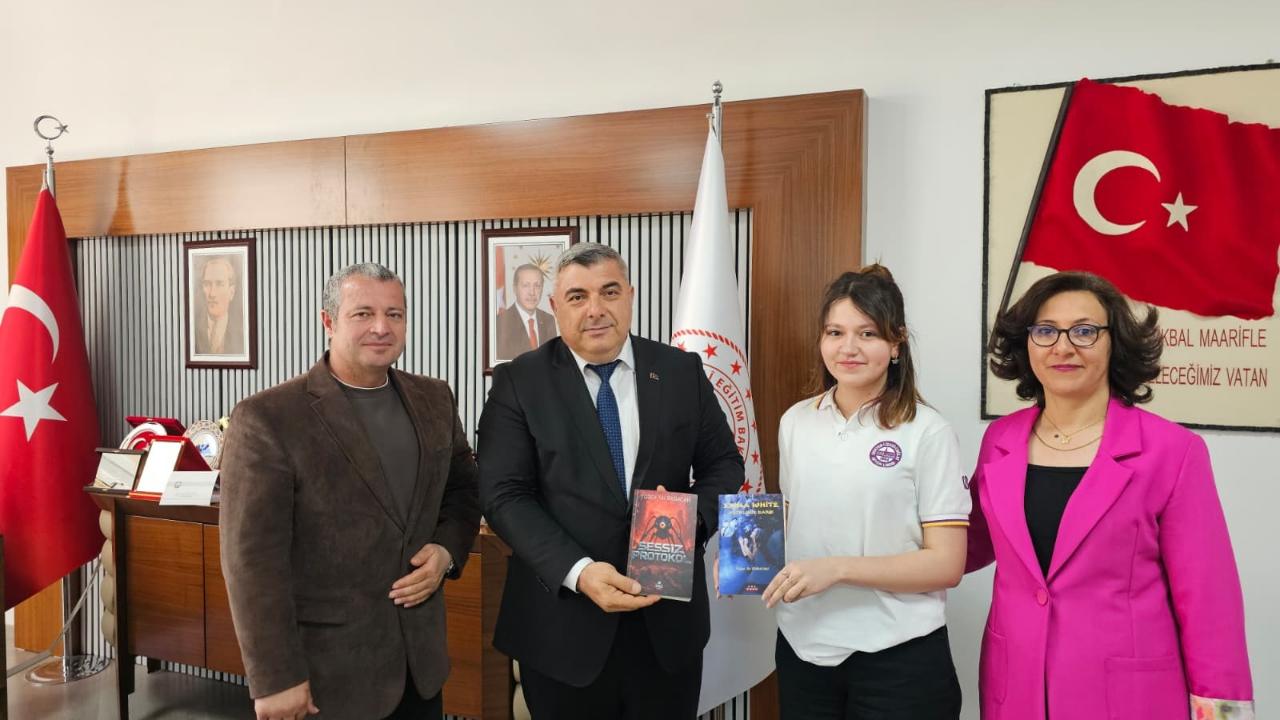 Genç Yazar Tuğçe Su Babacan’dan Müdür Sünnetci ’ye Ziyaret