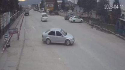 Hem Lastiğini Hem de Cüzdanını Yaktı!