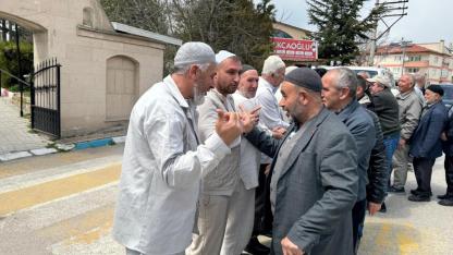 İhsaniye’de Hacı Adayları İçin Mevlit Programı Düzenlendi