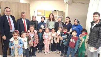 İlçe Milli Eğitim Müdürü Koçluk Ve Minik Öğrenciler Sağlık Çalışanlarını Unutmadı