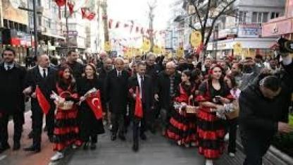 İzmit’te Dünya Romanlar Günü Coşkuyla Kutlandı