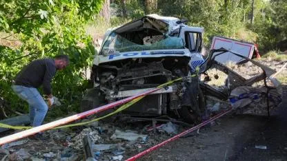 Kontrolden Çıkan Tır Dehşet Saçtı! 1 Polis Şehit, 3 Kişi Hayatını Kaybetti