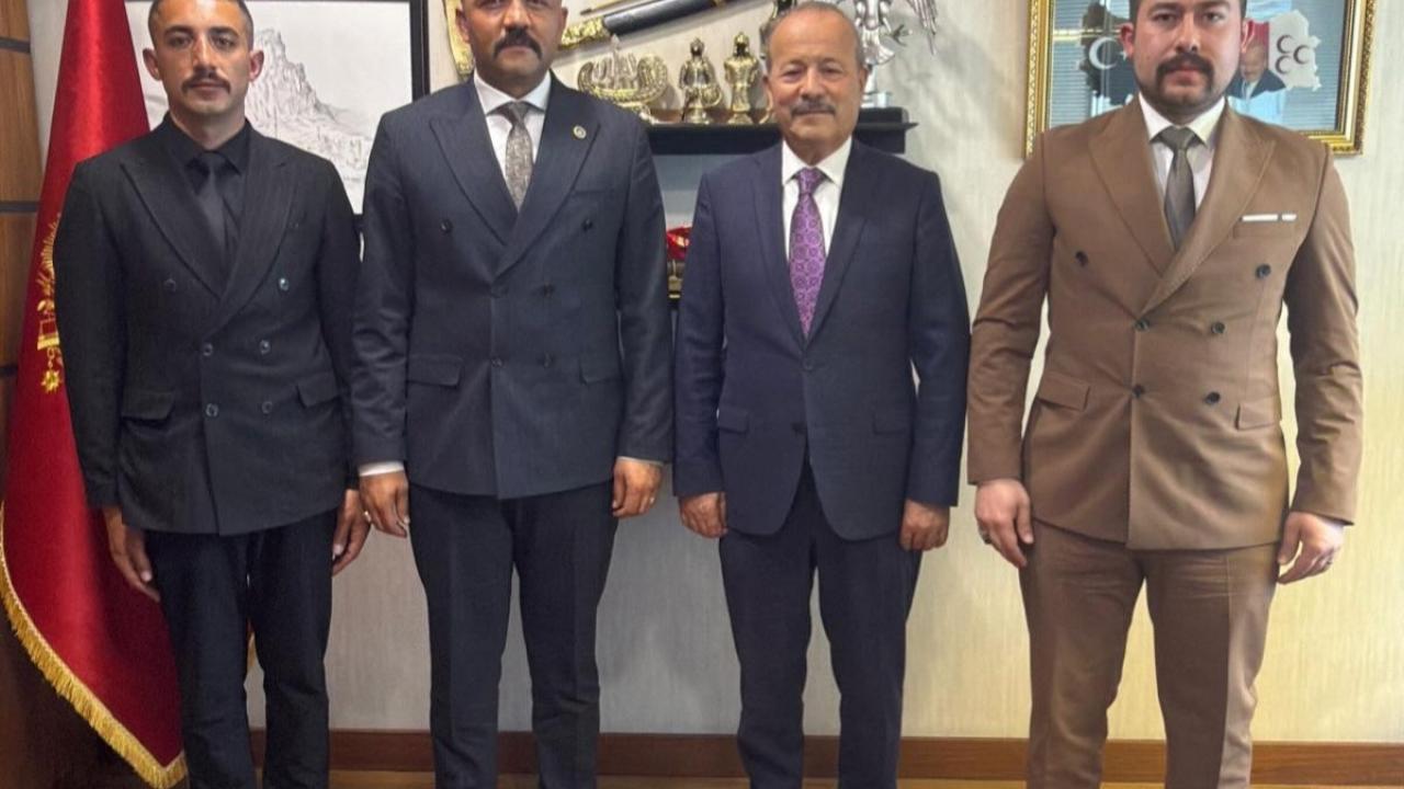 Milletvekili Taytak, Ülkü Ocakları Heyetini Gazi Meclis’te Ağırladı