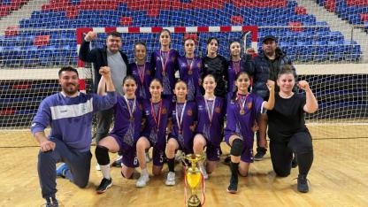 O Kapıdan İçeri Girdi, Her Şey Değişti: Afyon’da Hentbol Takımının Türkiye Şampiyonluğu Hikayesi