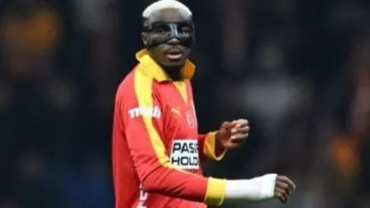 “Osimhen Sahada mı, Kenarda mı? Kritik Karar Maç Öncesine Kaldı!”