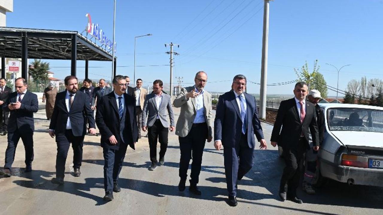 Özkaya’dan Emirdağ ve Bolvadin’e Sağlık Mesaisi: “Yatırımlar Artarak Sürecek”