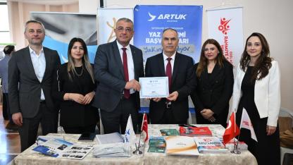 AKÜ’de “İİBF Kariyer Günü”: RSP Teknik Koleji ve Artuk Havacılık Öğrencilerle Buluştu