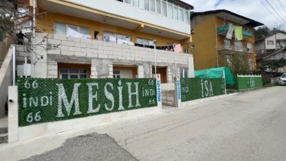 Karabük’te “Mesih” İddiası: Evine Yazdığı Yazılar Kaldırıldı!