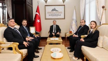 Afyonkarahisar Valisi Dr. Naci Aktaş’a Hayırlı Olsun Ziyaretleri: Sivil Toplum ve Siyasi Temsilcilerle Buluştu