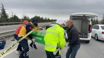 Afyonkarahisar’da feci kaza: Hafif ticari araç devrildi, 1 kişi hayatını kaybetti