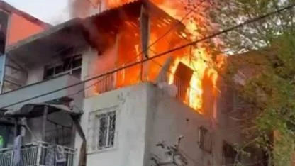 İzmir Karabağlar’da Şüpheli Yangın: Binlerce Uyuşturucu Hap ve Silah Ele Geçirildi!