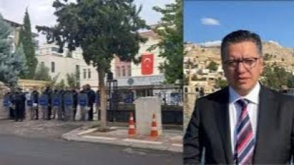 ŞanlıUrfa Halfeti Belediyesi’nde Yolsuzluk Operasyonu: Eski Başkan Dahil 49 Kişi Gözaltında!