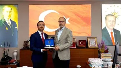 Kızılay Kan Bağış Merkezi Müdürü Karakaya’dan İl Sağlık Müdürü Öztürk’e Ziyaret