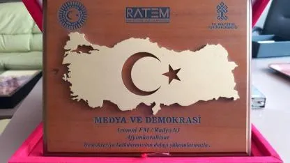 Ömer Elçi'ye "Sürekli Basın Kartı" Takdim Edildi: 25 Yıl Boyunca İlkelere Sadık Kaldı!