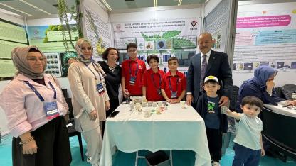 MHP’li Mehmet Taytak’tan TÜBİTAK Yarışmasına Katılan Afyonlu Öğrencilere Destek