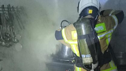 Restoran Ocağında Unutulan Yemek Korkuttu!