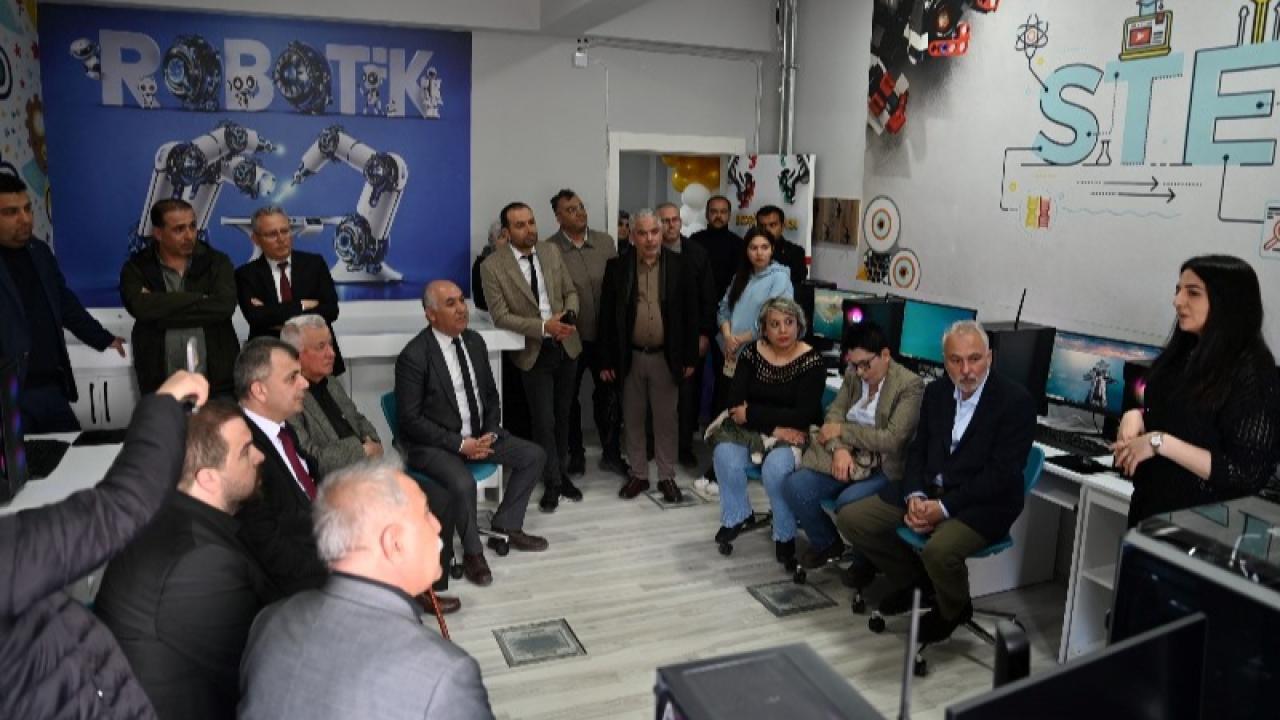 Robotik Kodlama Atölyesi Hizmete Açıldı