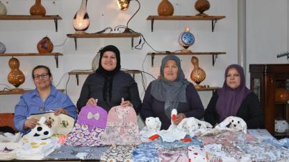 Sandıklı’da Kadınlar Hem Öğreniyor Hem Üretiyor