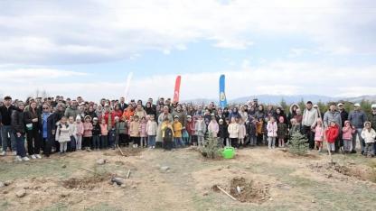 Sandıklı’da “Türkiye’nin Gücü Orman” Etkinliği: 200 Fidan Toprakla Buluştu