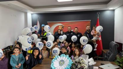 Sinanpaşa’da Minik Öğrencilere Polislik ve Güvenlik Eğitimi