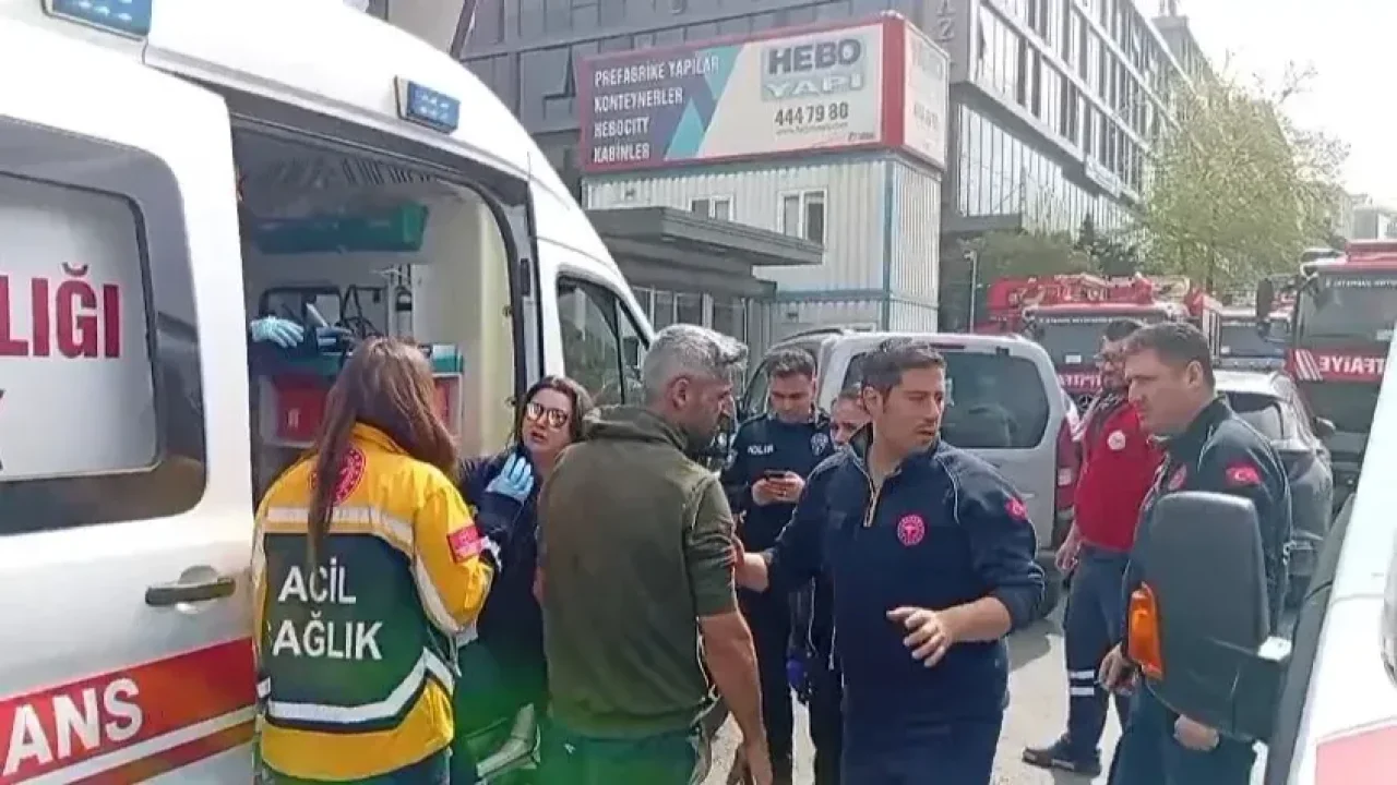 Son Dakika! Pendik'te 6 katlı iş merkezinde yangın