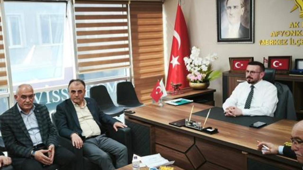 TÜRK-İŞ’ten AK Parti Merkez İlçe Yönetimine Nezaket Ziyareti