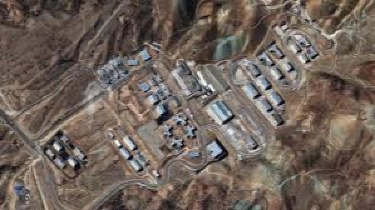 Uydu Görüntüleri Alarm Verdi: İran’da Yer Altı Tesislerinde Hareketlilik