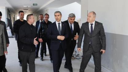 Vali Aktaş Ahmet-Ömer Kocaşaban Fen Lisesi İnşaatını İnceledi