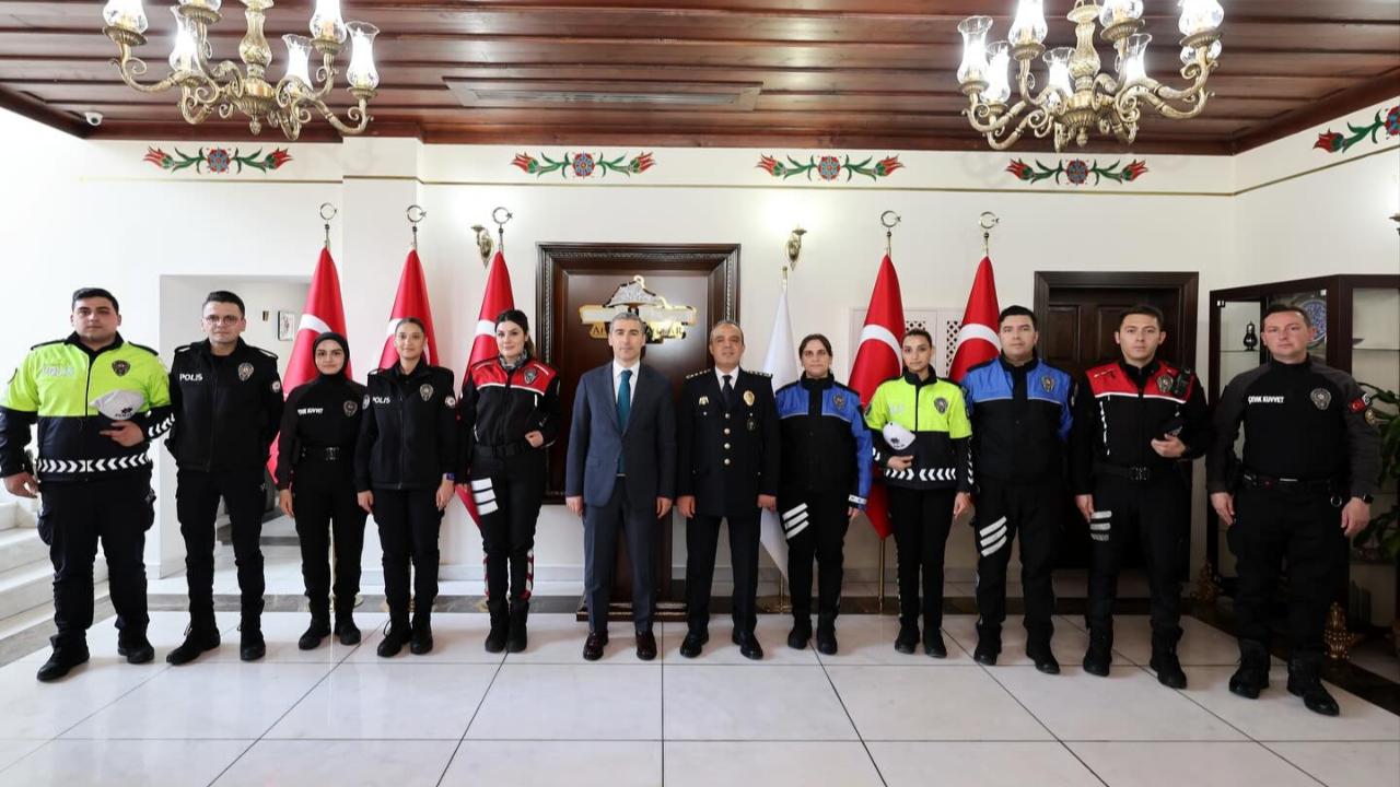 Vali Aktaş, Emniyet Teşkilatı Mensuplarını Kabul Etti