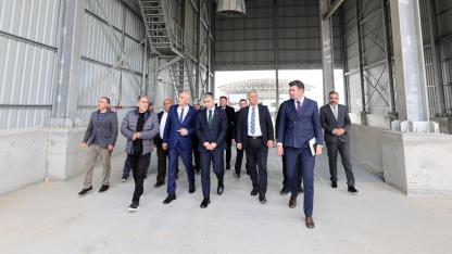 Vali Aktaş Lisanlı Depo ve Canlı Hayvan Borsası Alanında İncelemelerde Bulundu