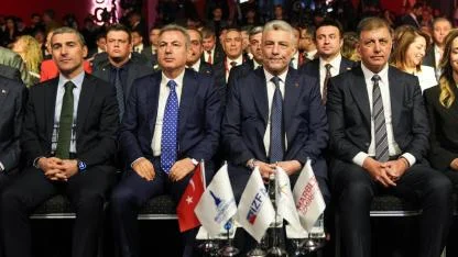 Vali Aktaş, Marble İzmir Fuarı’nda İş Dünyasıyla Bir Araya Geldi