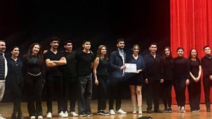 AFSÜ Tiyatro Topluluğu 6. Ulusal Rabia Demir Tiyatro Festivali’nde Sahne Aldı