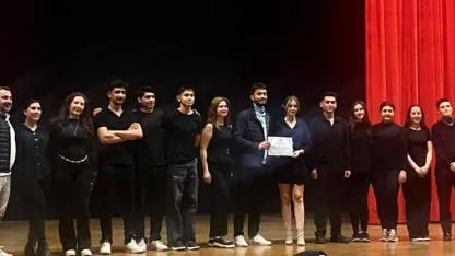 AFSÜ Tiyatro Topluluğu 6. Ulusal Rabia Demir Tiyatro Festivali’nde Sahne Aldı