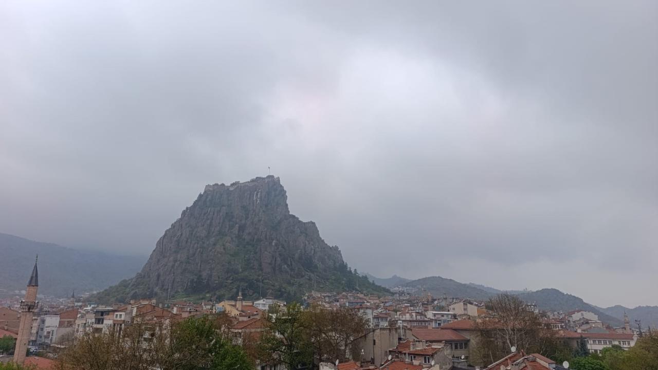 Afyonkarahisar’da Sağanak ve Soğuk Etkili Oluyor