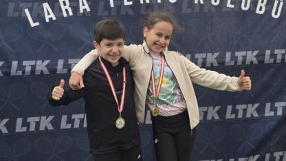 Afyonkarahisarlı Minik Raketlerden Ulusal Başarı