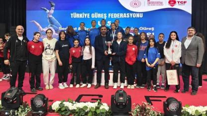 Afyonkarahisar'lı Sporcular Kars'tan Madalyalarla Döndü