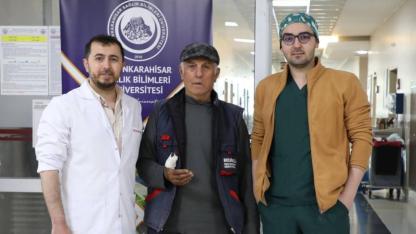 Antalya’dan Afyonkarahisar’a Uzanan Şifa Yolculuğu: Kopma Noktasındaki Parmağı AFSÜ Kurtardı