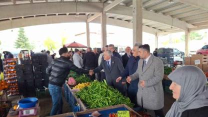 CHP Afyonkarahisar Teşkilatı Ataköy Semt Pazarı’nda Vatandaşlarla Buluştu