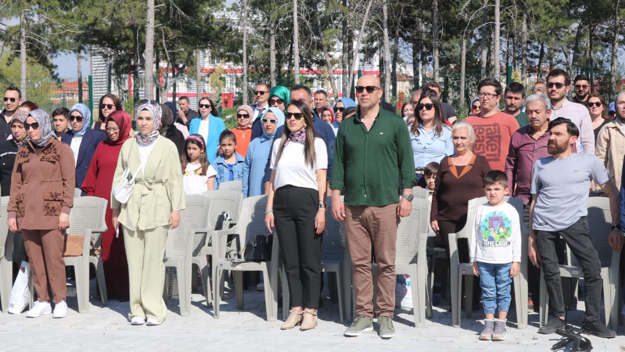 Miniklerden Büyük Mesaj: Zeynur Çetinkaya Kızılay Anaokulu Geri Dönüşüm Sergisi Tam Not Aldı