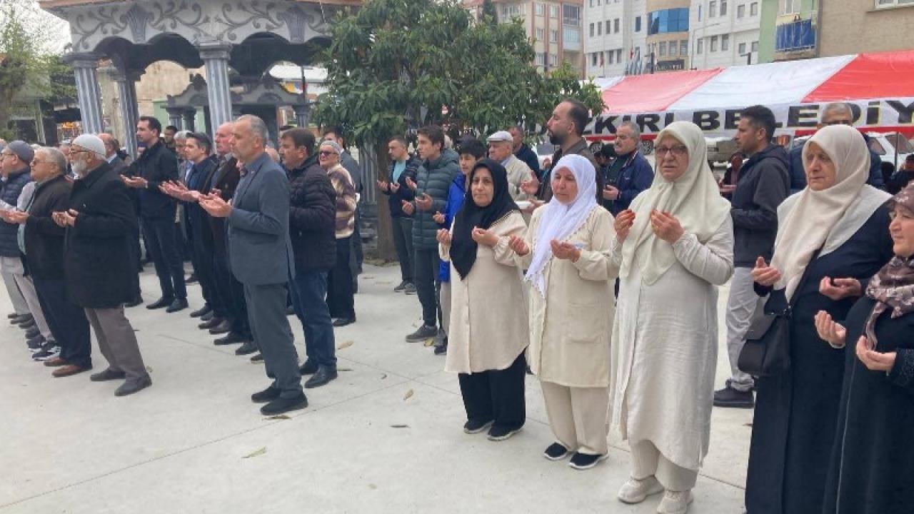 Önce Cami Temeli Atıldı, Sonra Hacı Adayları Uğurlandı