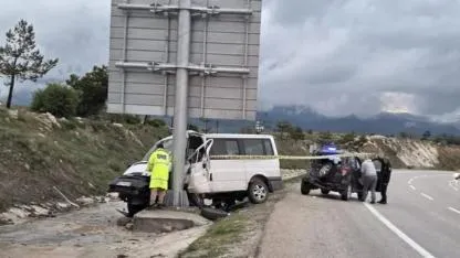 Ankara Elmadağ’da Feci Kaza: Minibüs Sürücüsü Hayatını Kaybetti!